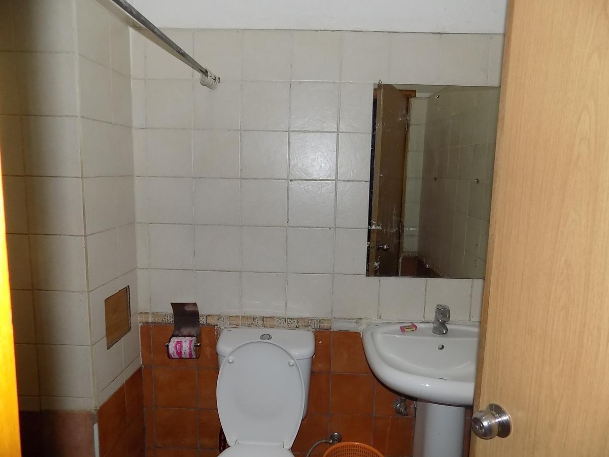 Aponye Hotel Kampala Luaran gambar
