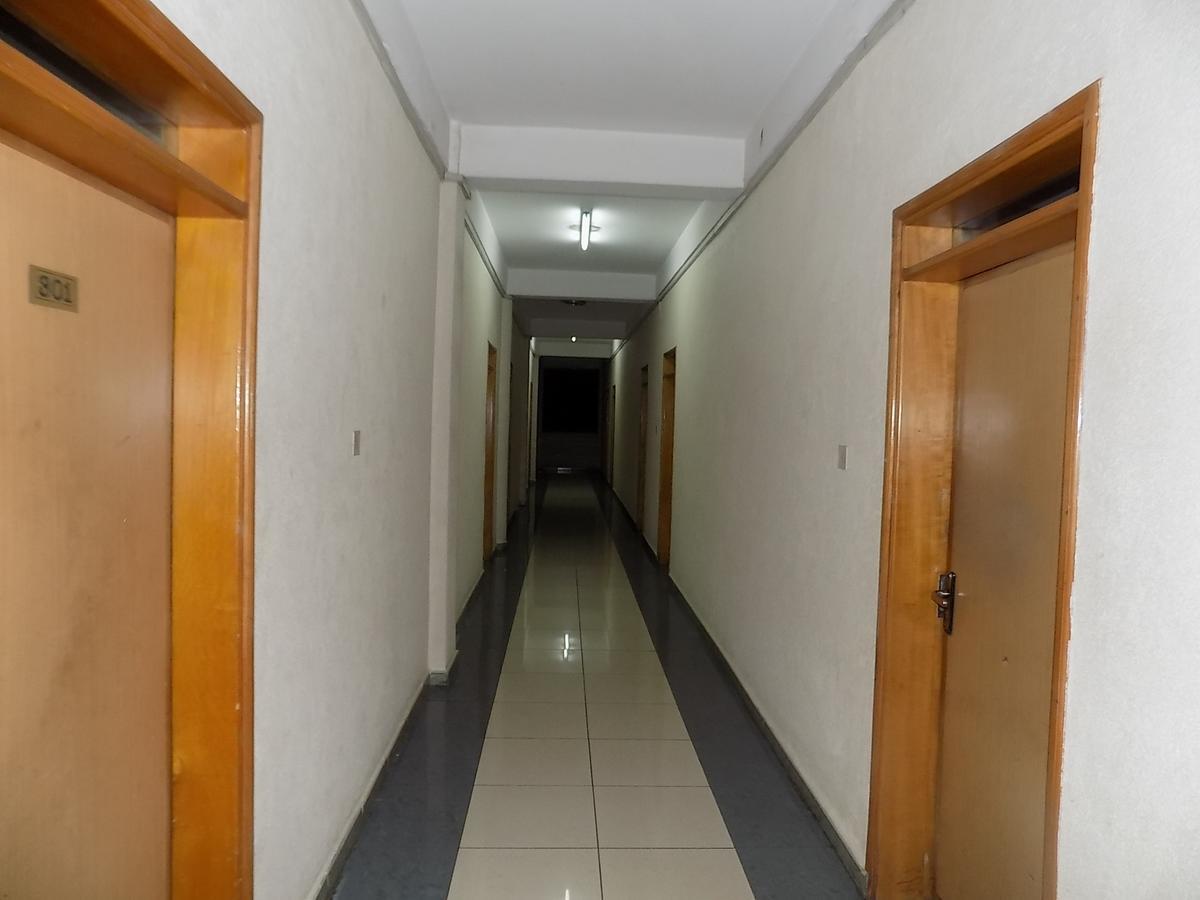 Aponye Hotel Kampala Luaran gambar