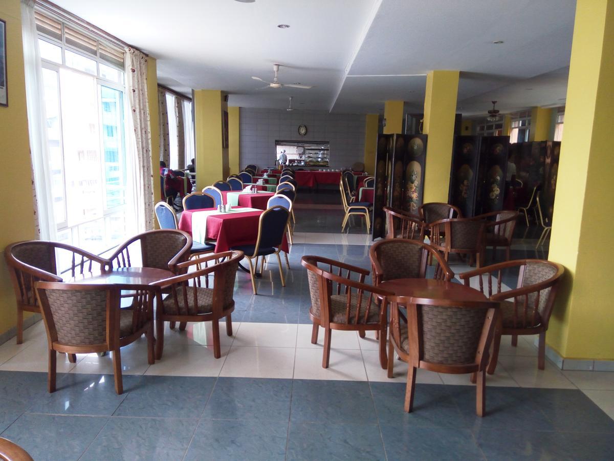 Aponye Hotel Kampala Luaran gambar