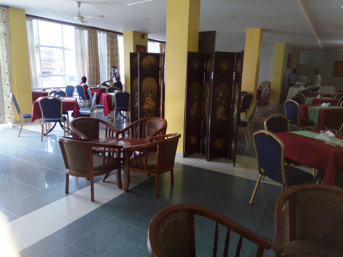 Aponye Hotel Kampala Luaran gambar